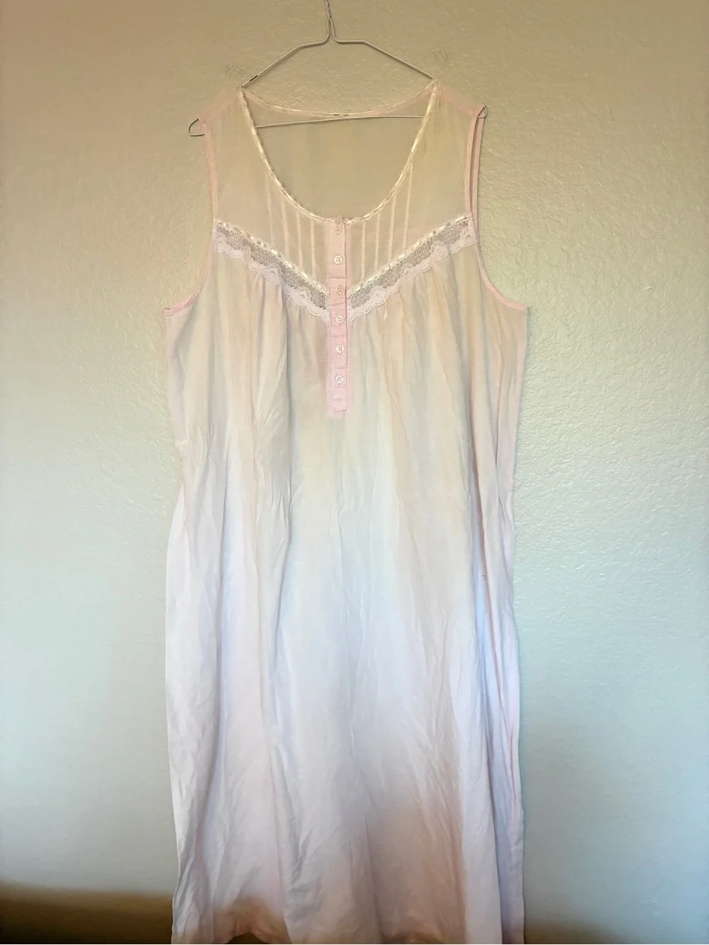 Vintage 100% Cotton Lightweight Light Pink/White Sleeveless Lace-Trim Nightgown - Picture 2 of 10